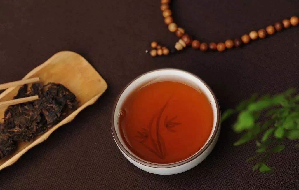 寫(xiě)在首個(gè)“國(guó)際茶日”：茶，自然之饋，人工之魂